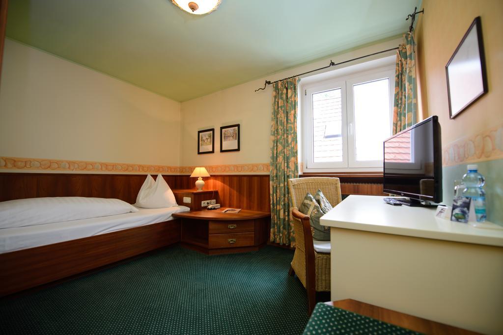 Gasthof Hotel Zweimueller Grieskirchen Camera foto